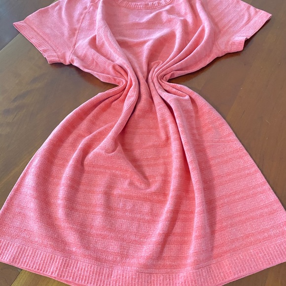 LuluLemon Salmon color Run Swiftly short Sleeve - Picture 3 of 4